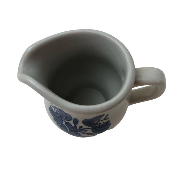Pfaltzgraff Stoneware Small Pitcher Creamer Yorktowne Blue Ceramic Spout Handle - Picture 3 of 10